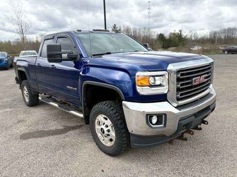 Used 2015 GMC Sierra 2500 SLE w/ SLE Preferred Package AWD/4WD image 9