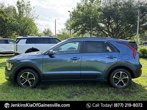 New 2026 Kia Niro EX FWD image 6