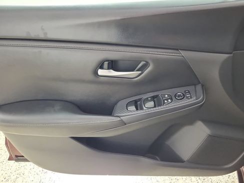 Used 2024 Nissan Sentra SV FWD image 21