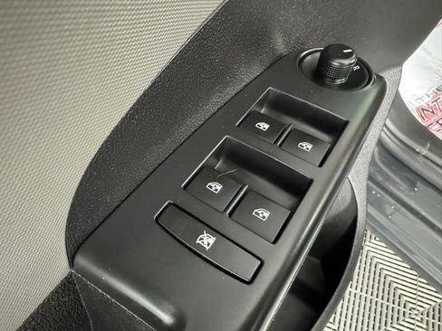 Used 2015 Chevrolet Sonic LT FWD image 33
