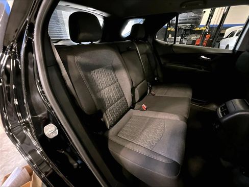 Used 2022 Chevrolet Equinox LT AWD/4WD image 16