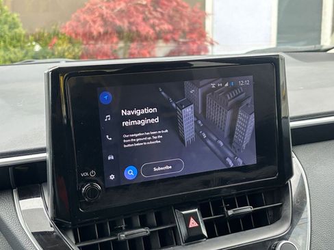 Used 2025 Toyota Corolla LE image 20