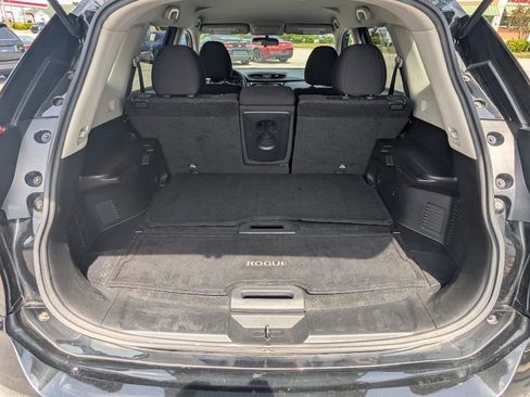 Used 2018 Nissan Rogue S w/ S Value Package AWD/4WD image 42