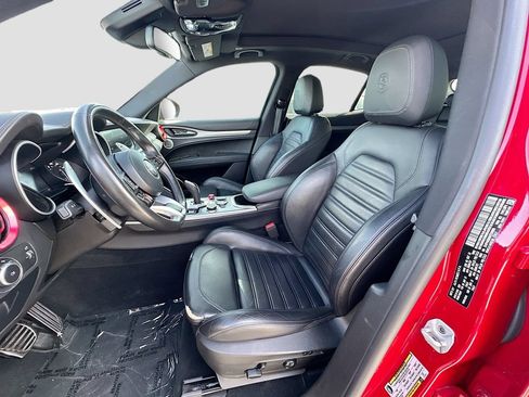 Used 2022 Alfa Romeo Stelvio Veloce AWD/4WD image 21