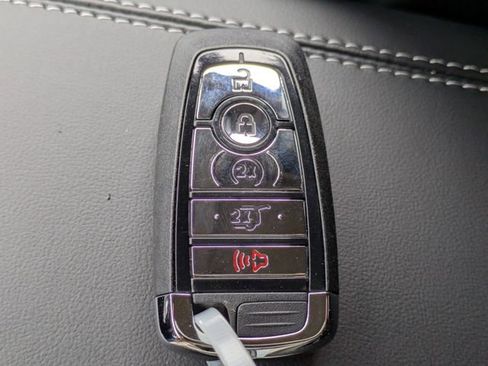 New 2026 Lincoln Corsair Reserve image 26