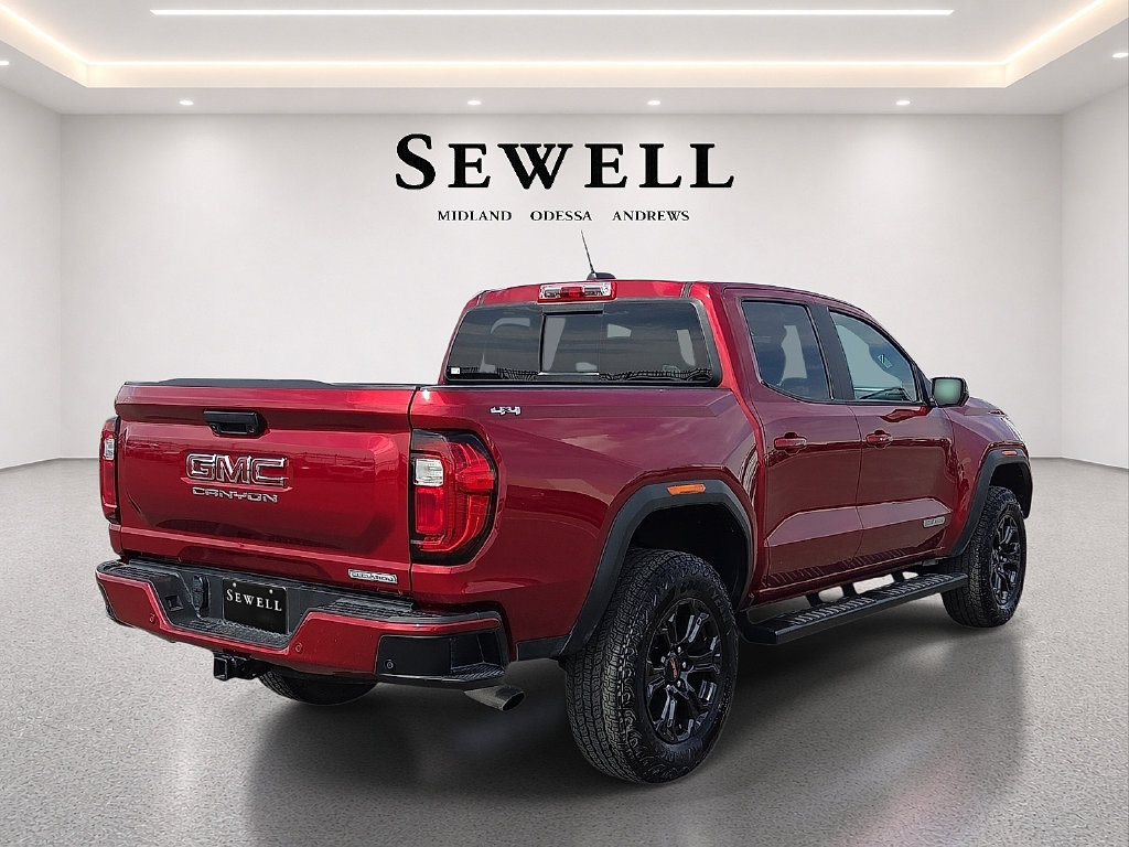 Used 2024 GMC Canyon Elevation w/ Elevation Premium Package AWD/4WD image 4
