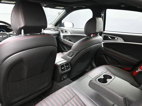 Used 2023 Genesis G70 3.3T w/ Sport Advanced Package image 19