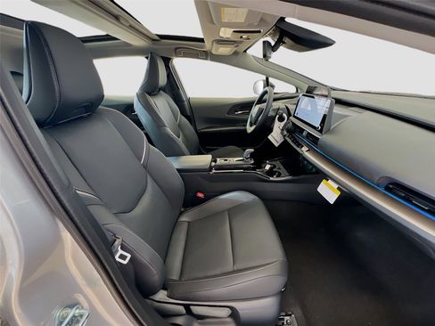 New 2026 Toyota Prius XLE image 29