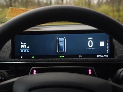 Used 2023 Ford Mustang Mach-E Premium image 3