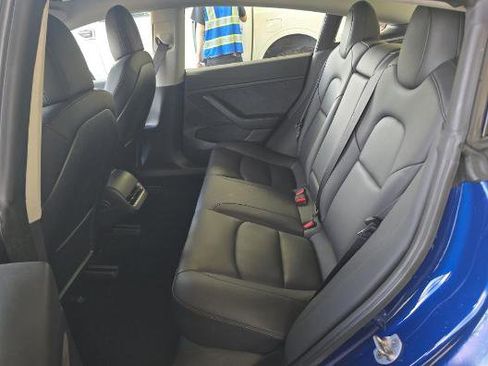 Used 2022 Tesla Model 3 Long Range image 12