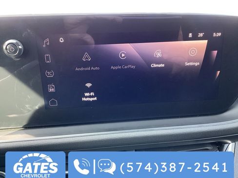 Used 2025 Buick Envista Preferred image 3