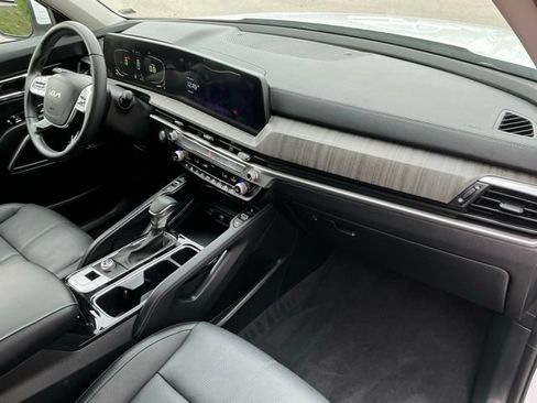Used 2023 Kia Telluride EX FWD image 17
