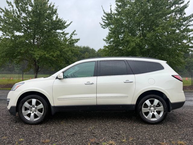Used 2014 Chevrolet Traverse LTZ AWD/4WD image 2