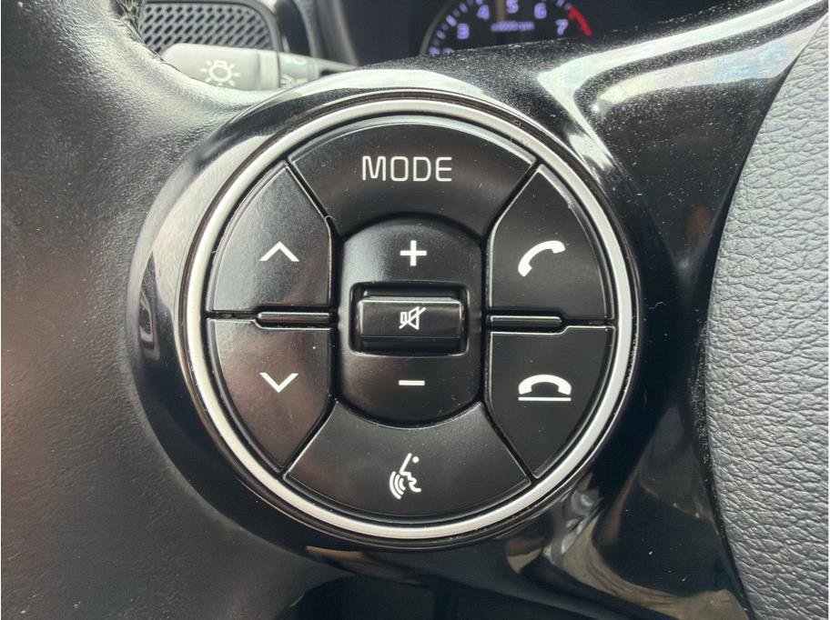 Used 2022 Kia Soul EX FWD image 17