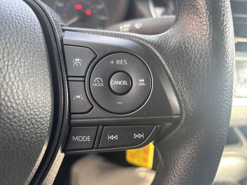 Used 2024 Toyota Corolla LE image 18