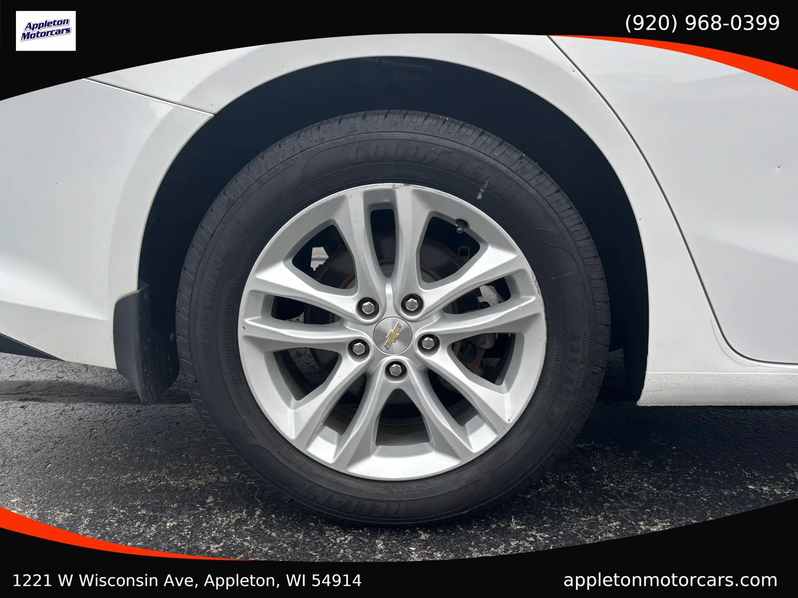 Used 2018 Chevrolet Malibu LT FWD image 15