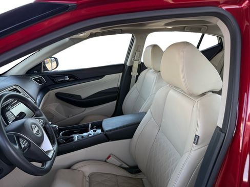 Used 2023 Nissan Maxima Platinum w/ Sport Mat Group FWD image 10