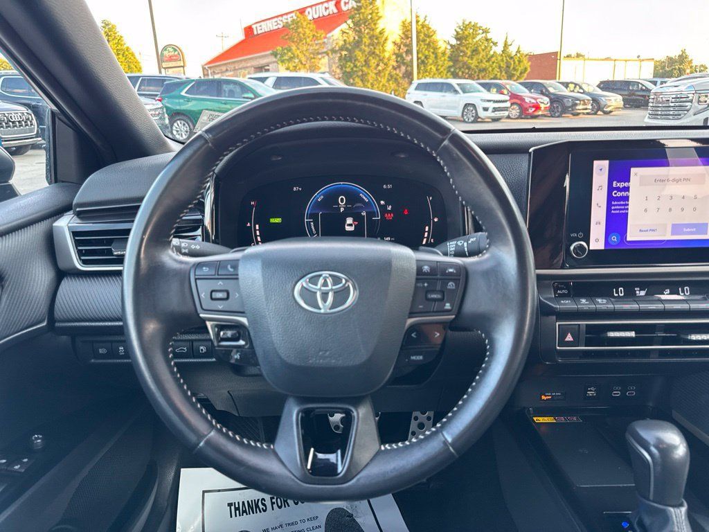 Used 2025 Toyota Camry SE FWD image 20