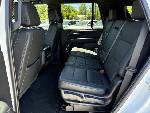 Used 2025 Chevrolet Tahoe LT AWD/4WD image 24
