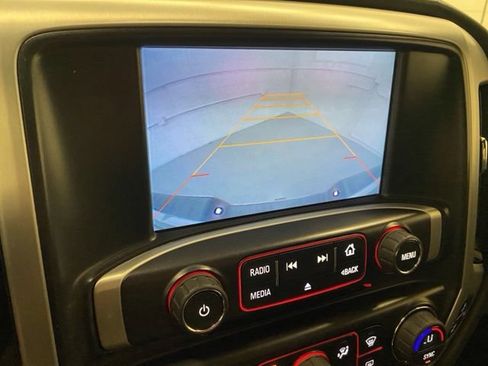 Used 2015 GMC Sierra 1500 SLT w/ SLT Crew Cab Value Package AWD/4WD image 5