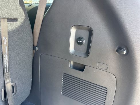 New 2026 Kia Carnival EX FWD image 41