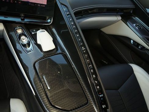 Used 2023 Chevrolet Corvette Z06 w/ Z07 Performance Package image 12