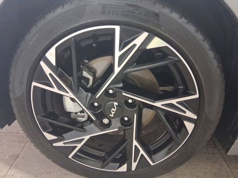 Used 2025 Kia K5 GT-Line w/ GT-Line Premium Package FWD image 9