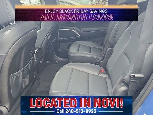Used 2023 Kia Telluride S image 12