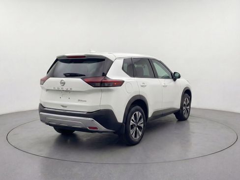 Used 2021 Nissan Rogue SV image 39