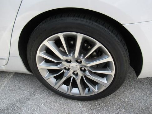 Used 2018 Cadillac CT6 Luxury AWD/4WD image 10