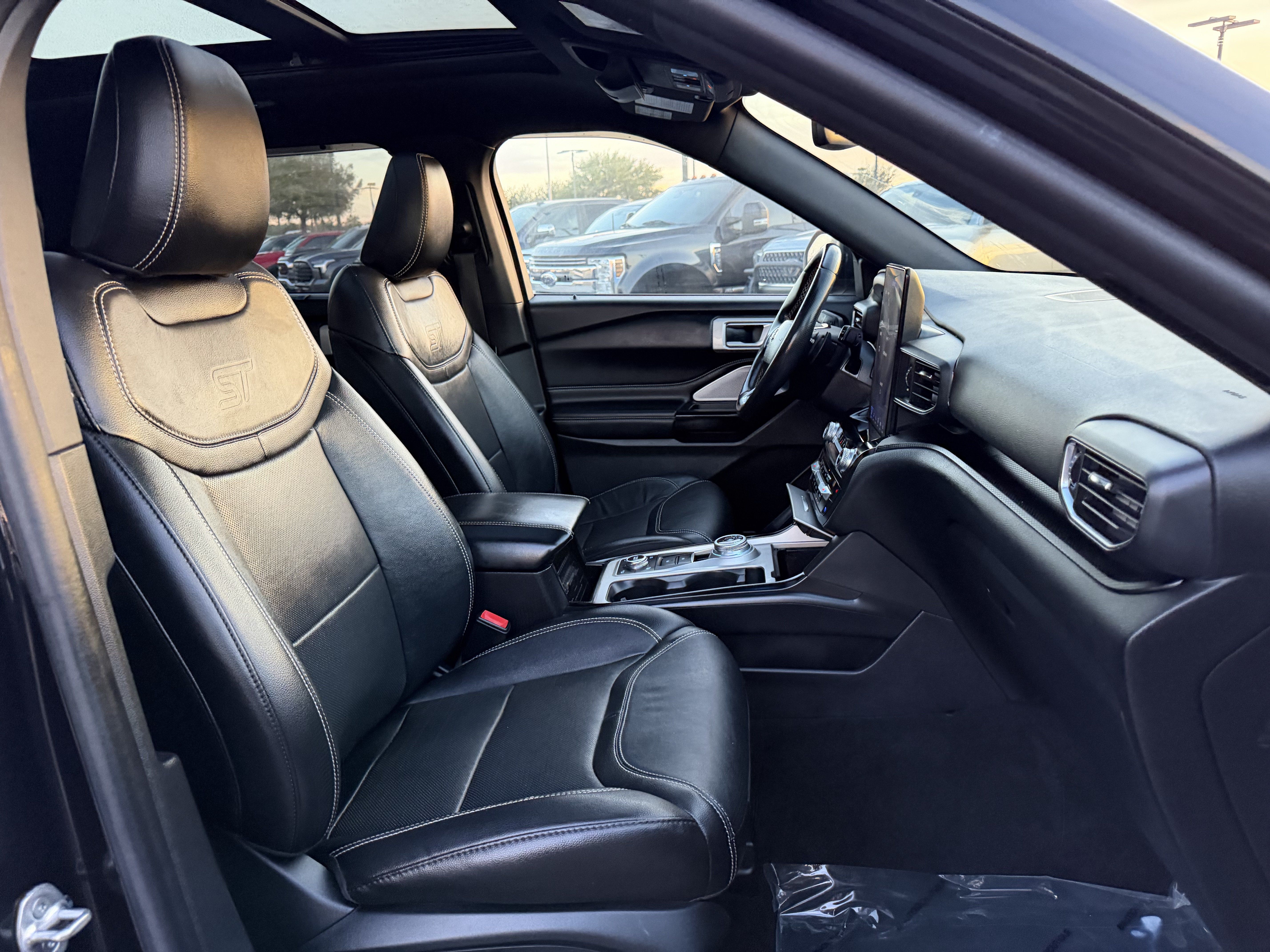 Used 2021 Ford Explorer ST w/ ST Street Pack AWD/4WD image 28
