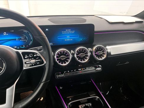 Certified 2022 Mercedes-Benz GLB 250 image 5