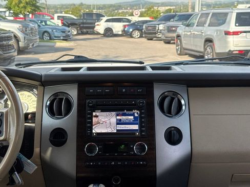 Used 2013 Ford Expedition EL XLT RWD image 20