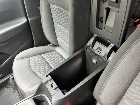 Used 2019 Chevrolet Equinox LT AWD/4WD image 30
