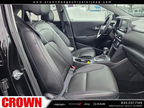 Used 2021 Hyundai Kona Limited w/ Cargo Package image 11