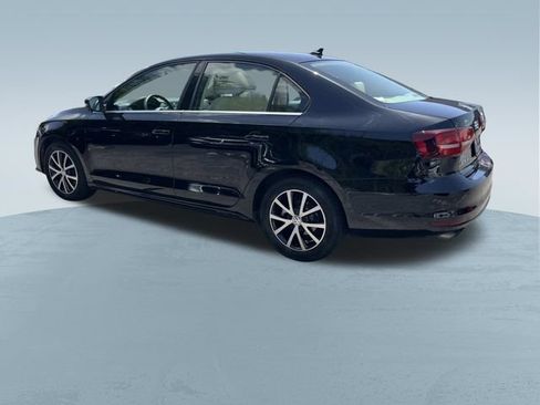 Used 2018 Volkswagen Jetta SE FWD image 8