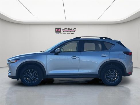 Used 2019 MAZDA CX-5 Touring image 4