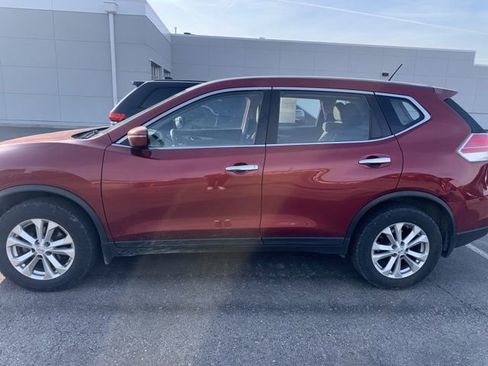 Used 2015 Nissan Rogue S image 3