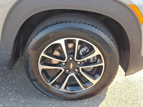 Used 2025 Chevrolet TrailBlazer LT image 9