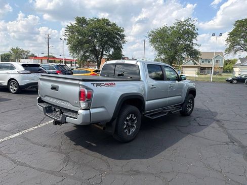 Used 2022 Toyota Tacoma TRD Off-Road w/ Technology Package AWD/4WD image 6