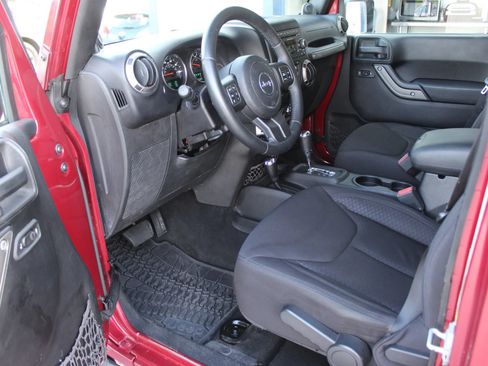 Used 2013 Jeep Wrangler Unlimited Sport AWD/4WD image 12