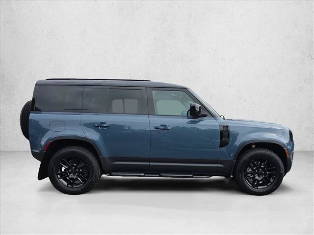 New 2026 Land Rover Defender 110 S AWD/4WD image 4