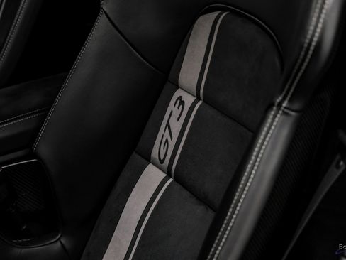 Used 2018 Porsche 911 GT3 w/ Sport Chrono Package image 37