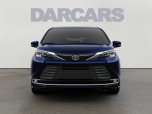 New 2026 Toyota Sienna Limited AWD/4WD image 2