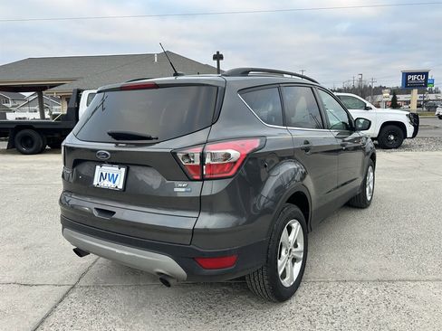 Used 2017 Ford Escape SE w/ Equipment Group 201A image 36