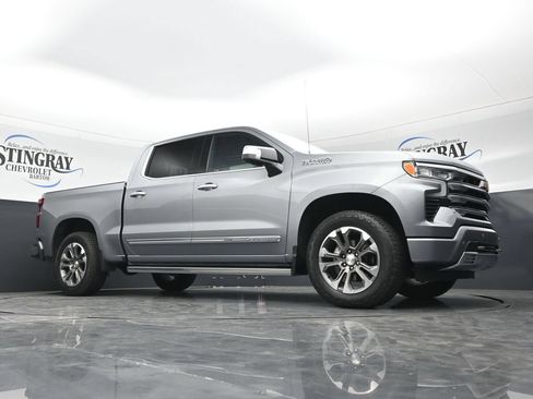 Used 2024 Chevrolet Silverado 1500 High Country w/ Technology Package AWD/4WD image 29