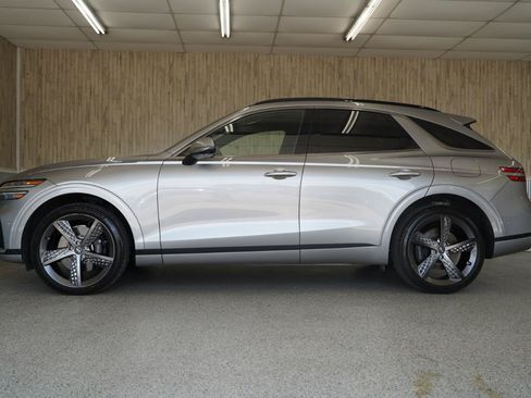 Used 2023 Genesis GV70 2.5T w/ Sport Prestige Package AWD/4WD image 5