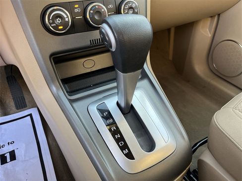 Used 2008 Saturn Vue XR image 14