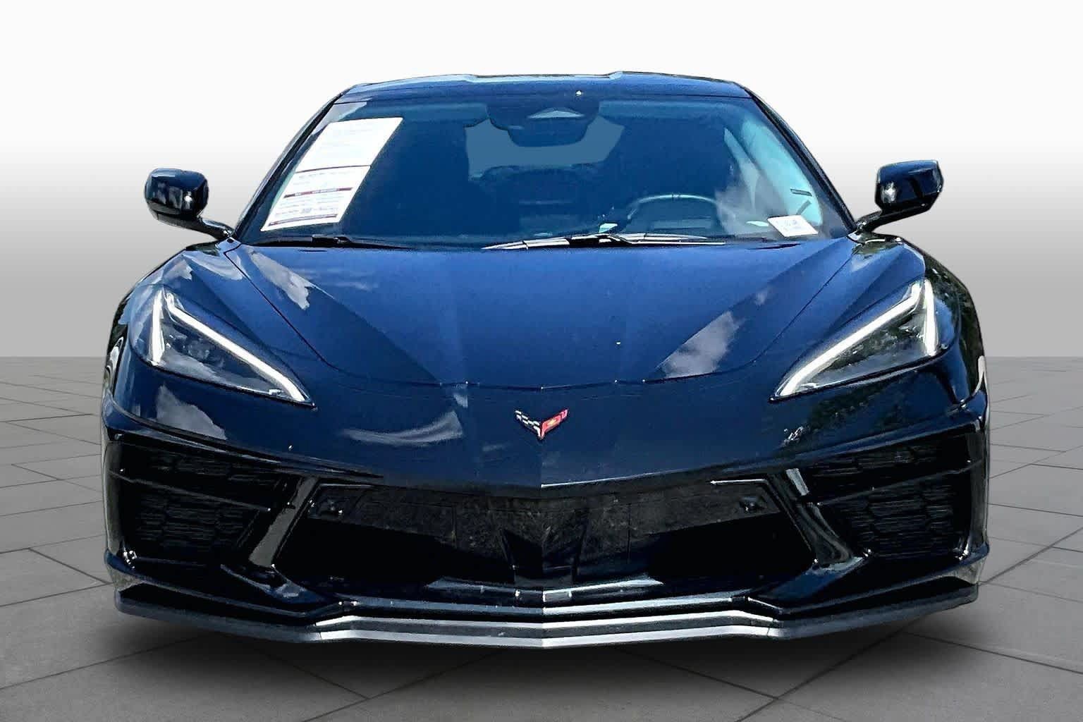 Used 2024 Chevrolet Corvette Stingray Premium Cpe w/ Z51 Performance Package RWD image 4