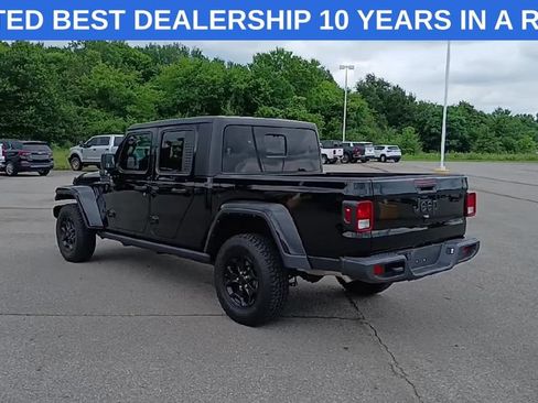 Used 2023 Jeep Gladiator Sport AWD/4WD image 9